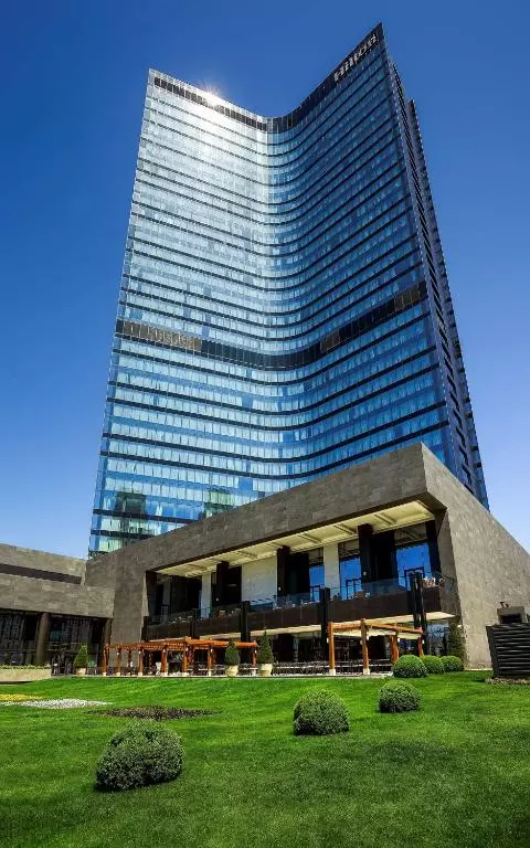 نمای هتل هیلتون بومونتی استانبول